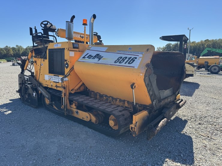 #4707-•-leeboy-l8816r-legend-asphalt-paver-image-22