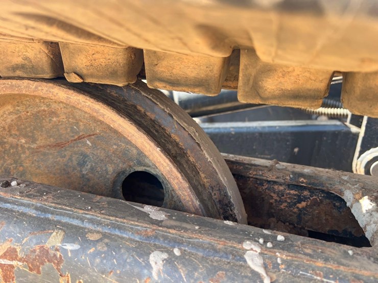 2012-bobcat-e80-image-12