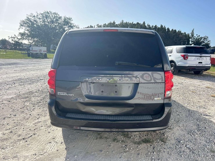 2018-dodge-grand-caravan-se-image-27