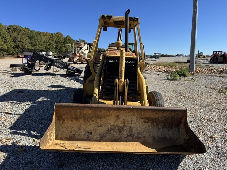 caterpillar-416-image-2