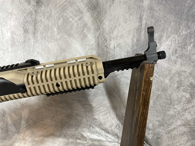 #2042-•-hi-point-carbine-45-auto-semi-auto-rifle,-sn:-r125884-image-6