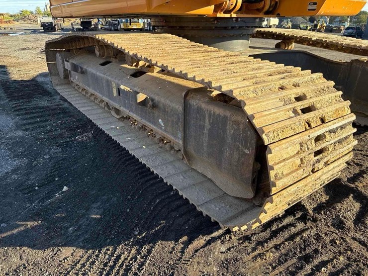 2015-case-cx300c-image-13