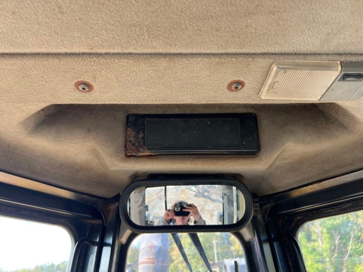 2006-caterpillar-d8t-image-38