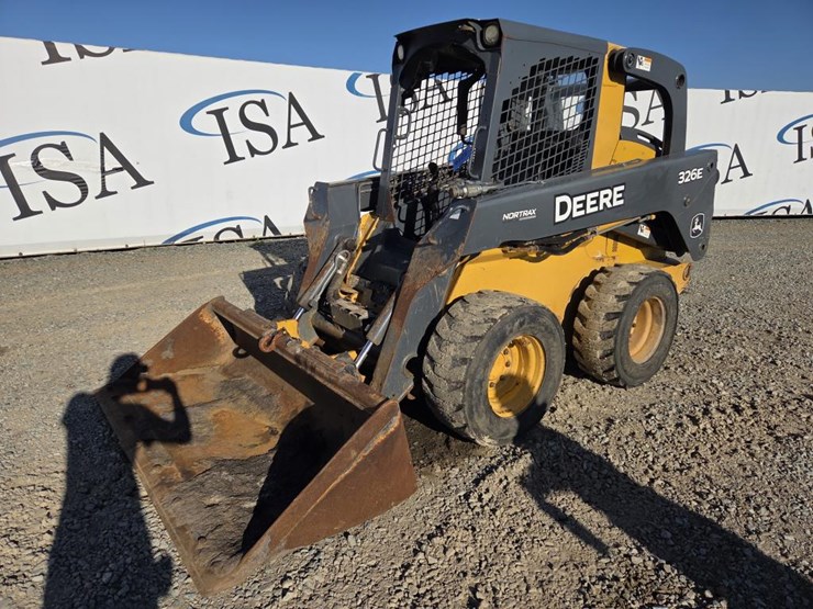 2016-deere-326e-image-1