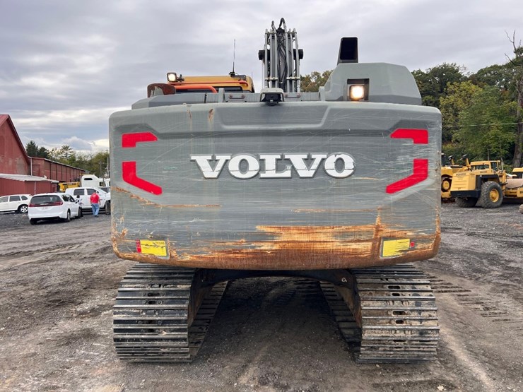 2017-volvo-ec160el-image-3