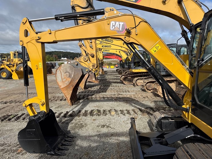 caterpillar-305-image-7