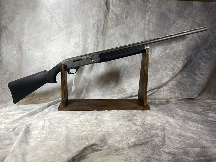 #2016-•-hatfield-12-ga.-semi-auto-shotgun,-sn:-12a22-003877-image-2