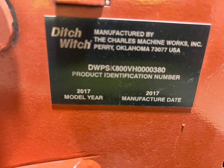 2017-ditch-witch-sk800-image-22