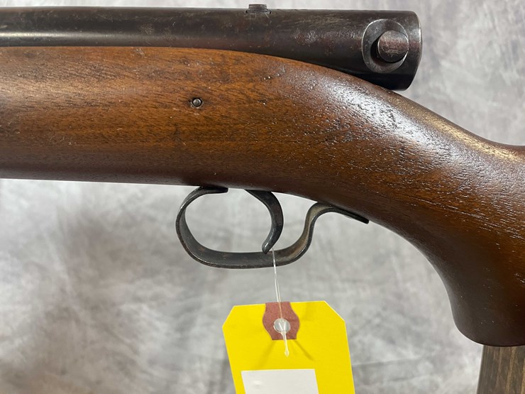 #2075-•-winchester-model-74-22-lr-semi-auto-rifle,-sn:-160604a-image-11