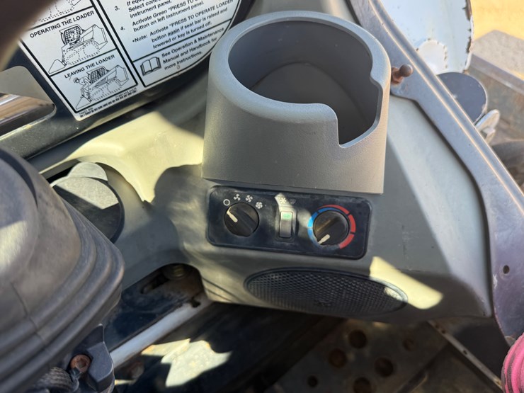 2017-bobcat-t550-image-22