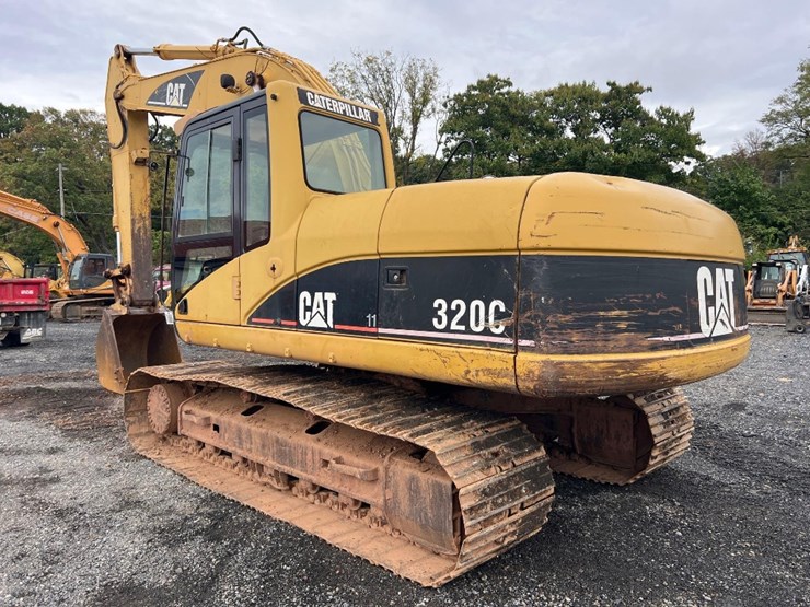 2000-caterpillar-320c-image-2