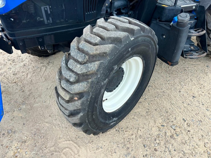 2019-new-holland-workmaster-95-image-28