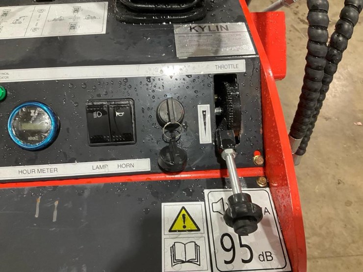 #1011-•-unused-ky380-mini-skid-steer-image-21