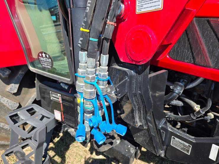 2025-mahindra-6075-image-37