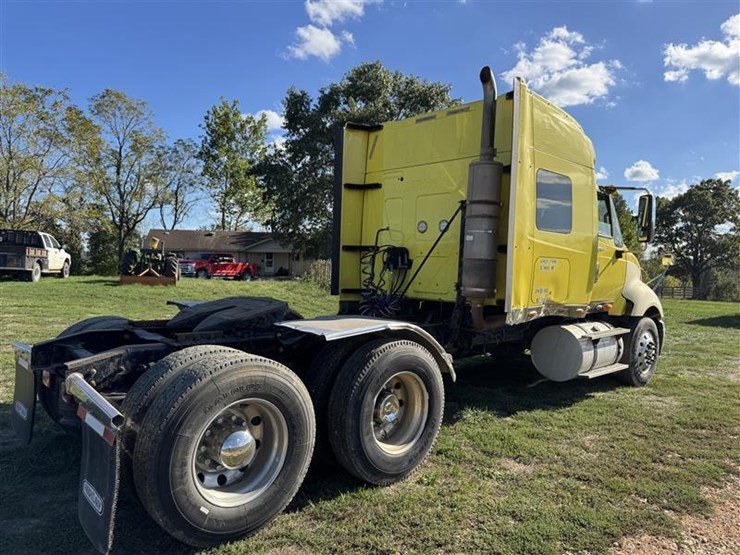 2012-international-prostar-image-3