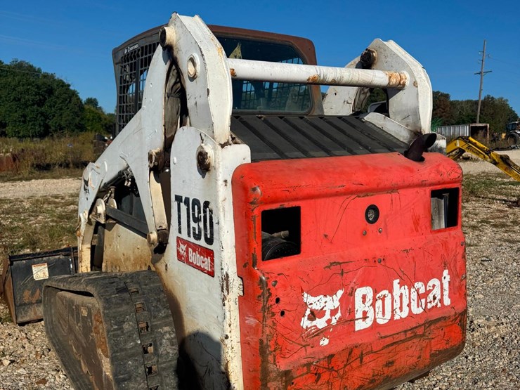 2008-bobcat-t190-image-7