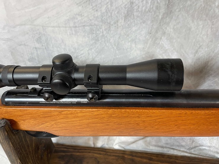 #2056-•-crossman-quest-1000x-air-gun-image-24