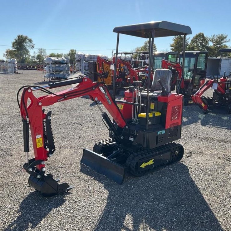 #1203 • Unused FUTURE FT15 Mini Excavator