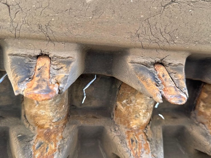 2020-deere-333g-image-12