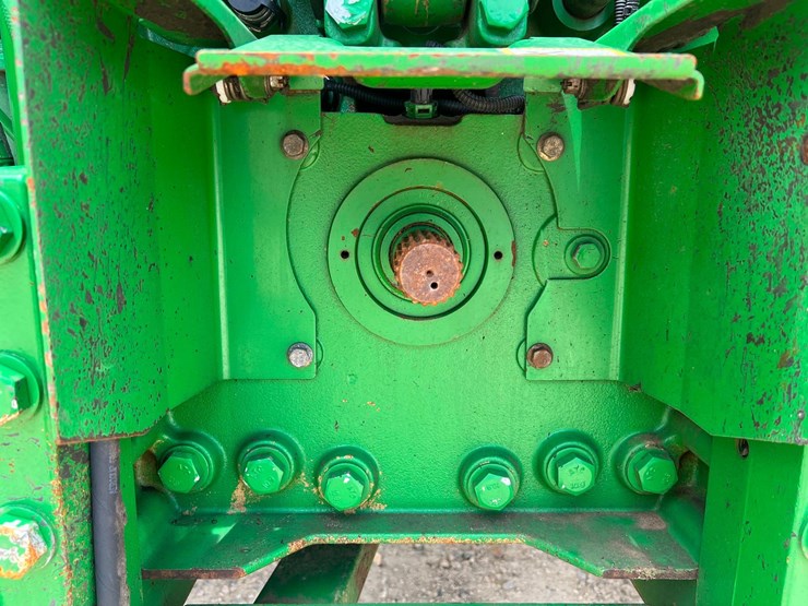 2012-john-deere-7230r-image-11
