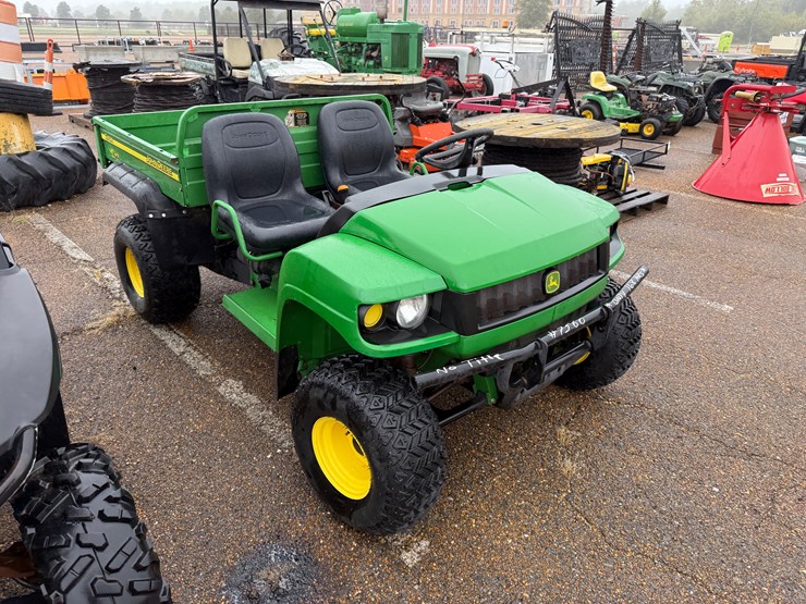 john-deere-gator-image-3