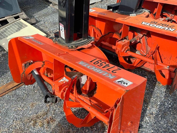 kubota-f5220a-pto-driven-snow-blower-image-1