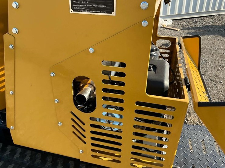 #1260-•-unused-future-ftx1200-tracked-mud-buggy-concrete-buggy-image-23