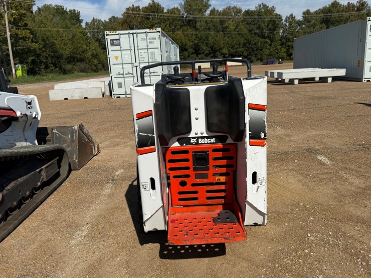 2023-bobcat-mt100-image-5