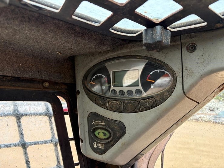 2008-bobcat-s185-image-12