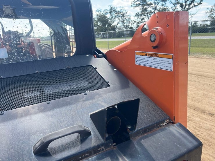 2019-gehl-rt105-image-22