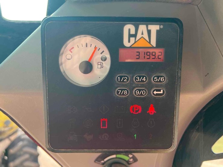2019-caterpillar-259d-image-31