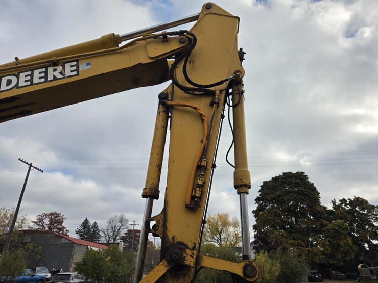 1999-john-deere-200-image-17