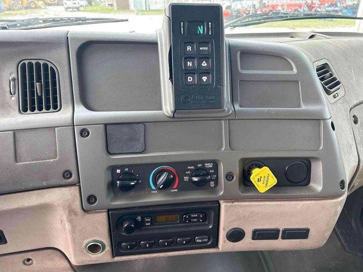 2007-sterling-acterra-image-17