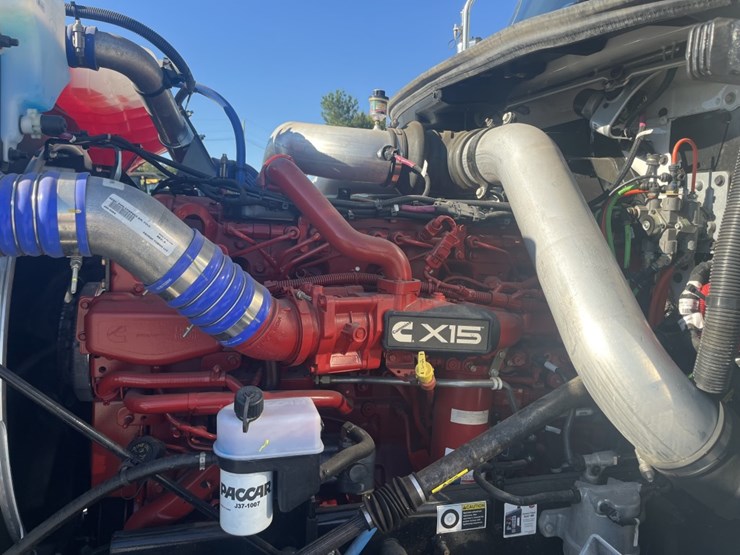 #4709-•-2025-peterbilt-589-tri-axle-dump-truck-image-15