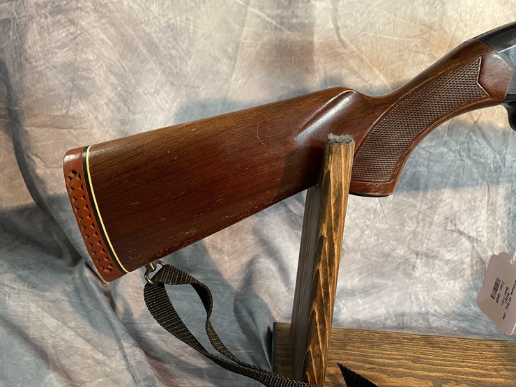 #2104-•-winchester-model-120-12-ga.-pump-action-shotgun,-sn:-l737023-image-3