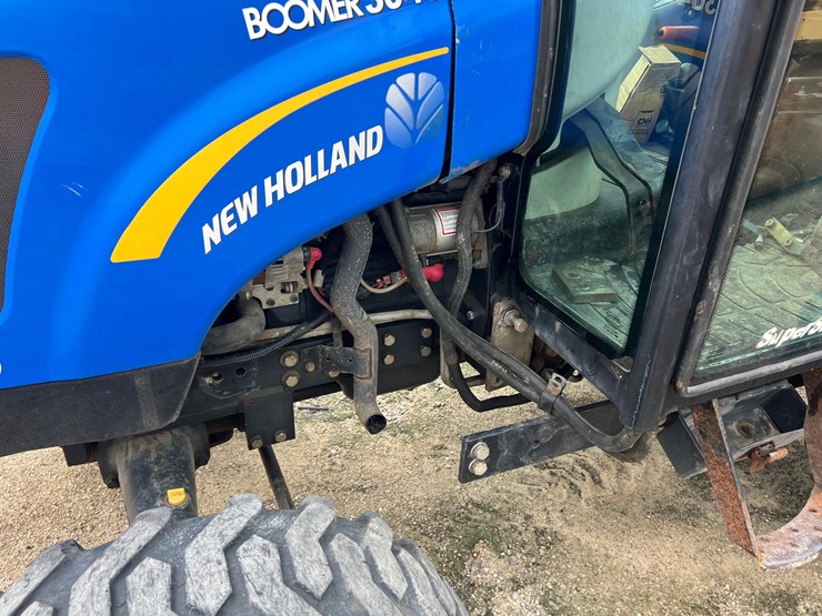 2012-new-holland-boomer-3045-image-12