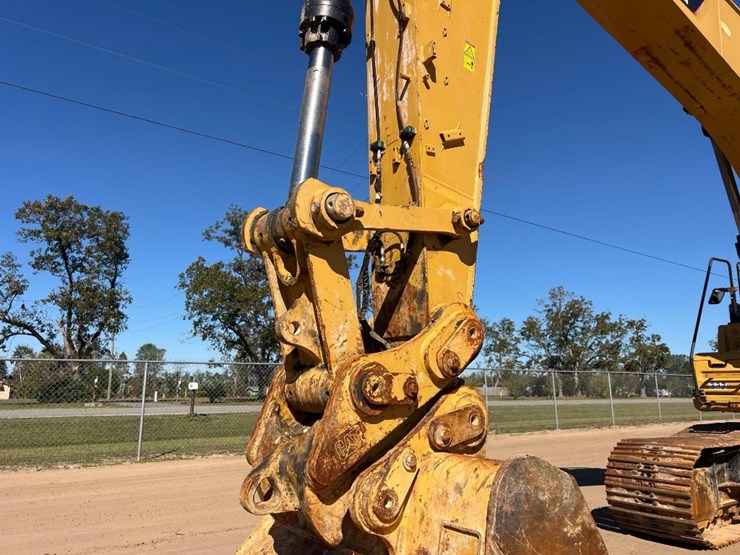 2016-caterpillar-336fl-image-11