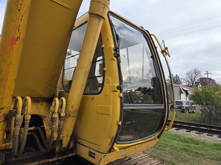 1999-john-deere-200-image-56