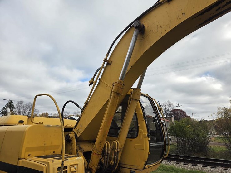 1999-john-deere-200-image-23