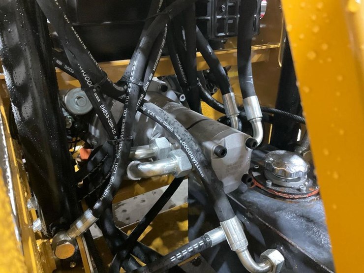 #1014-•-unused-gg385-mini-skid-steer-image-24