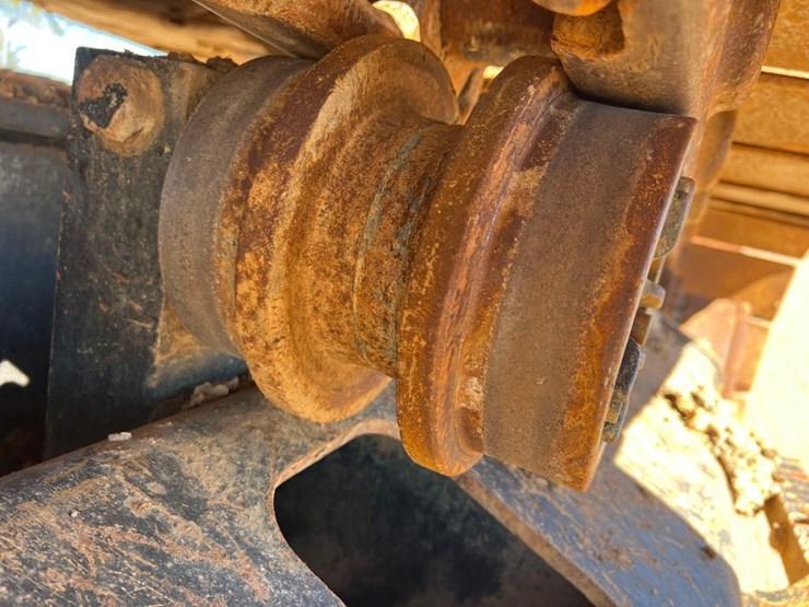 2016-caterpillar-336fl-image-31