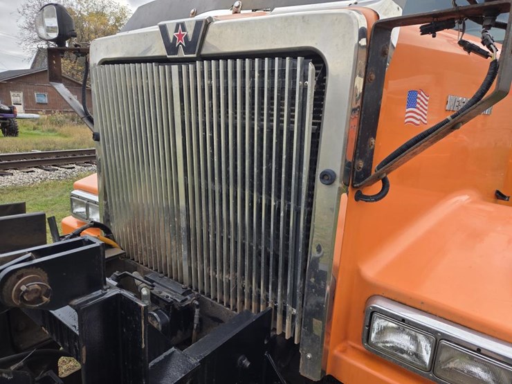 #2291-•-2003-western-star-quad-axle-dump-truck-image-13