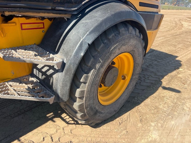 jcb-409t4-wheel-loader-image-15