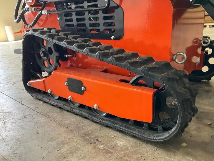 #1021-•-unused-future-ft36c-mini-skid-steer-image-21