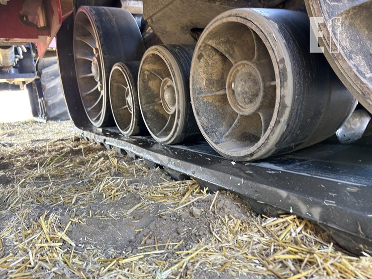 2013-case-ih-steiger-600-quadtrac-image-32