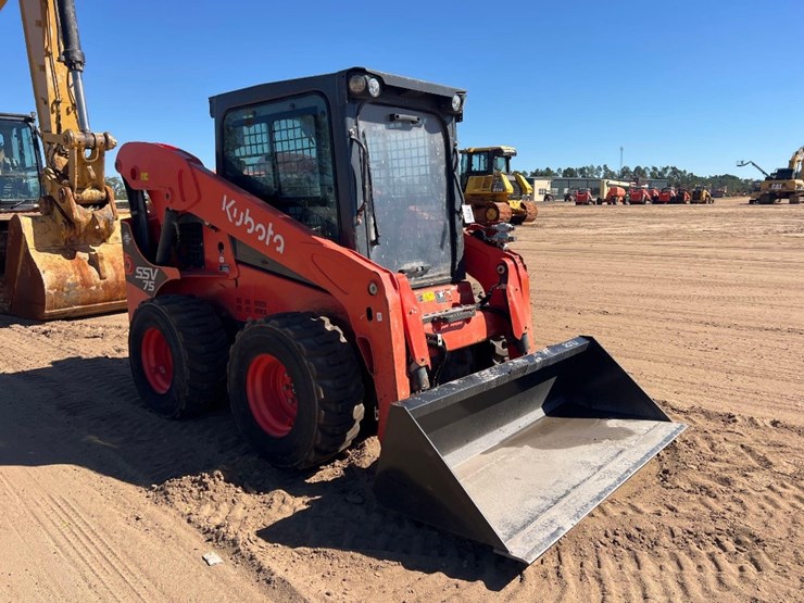 2021-kubota-ssv75-image-6