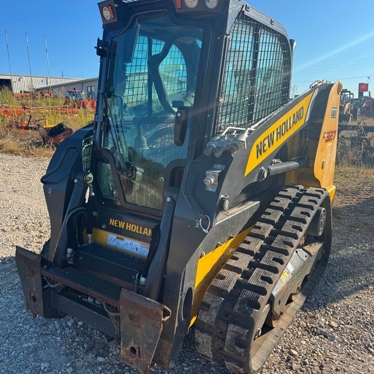 2022 NEW HOLLAND C327