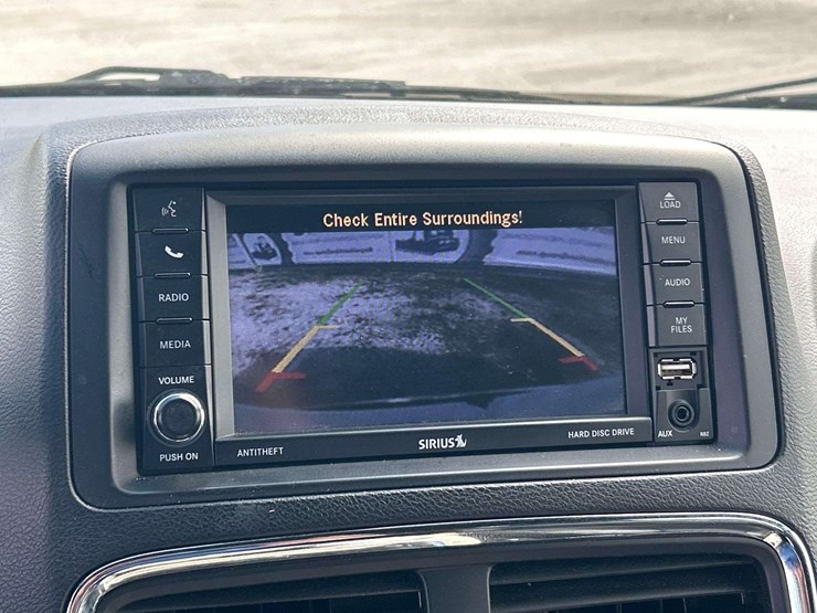 2019-dodge-grand-caravan-sxt-image-16