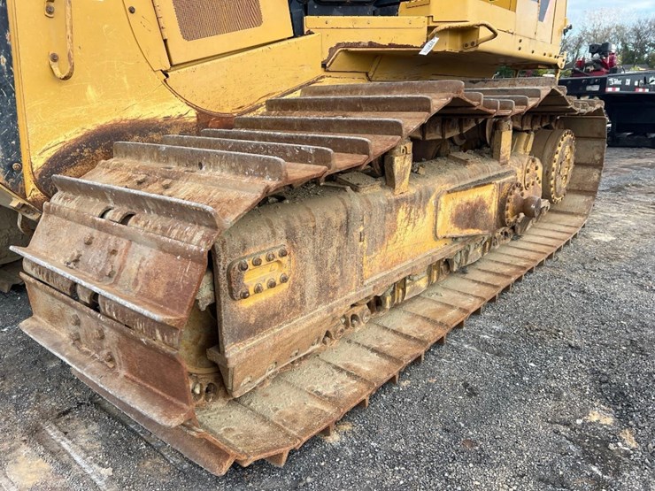 2015-caterpillar-d7e-lgp-image-11