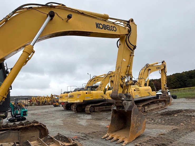 2015-kobelco-sk350-lc-9-image-8
